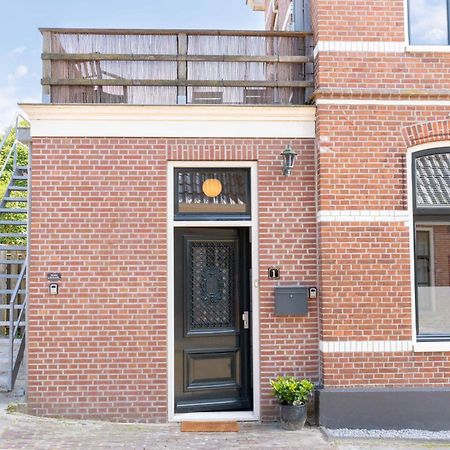 Sfeervol Verblijf In Oude Gemeentehuis Eenrum. Zewnętrze zdjęcie